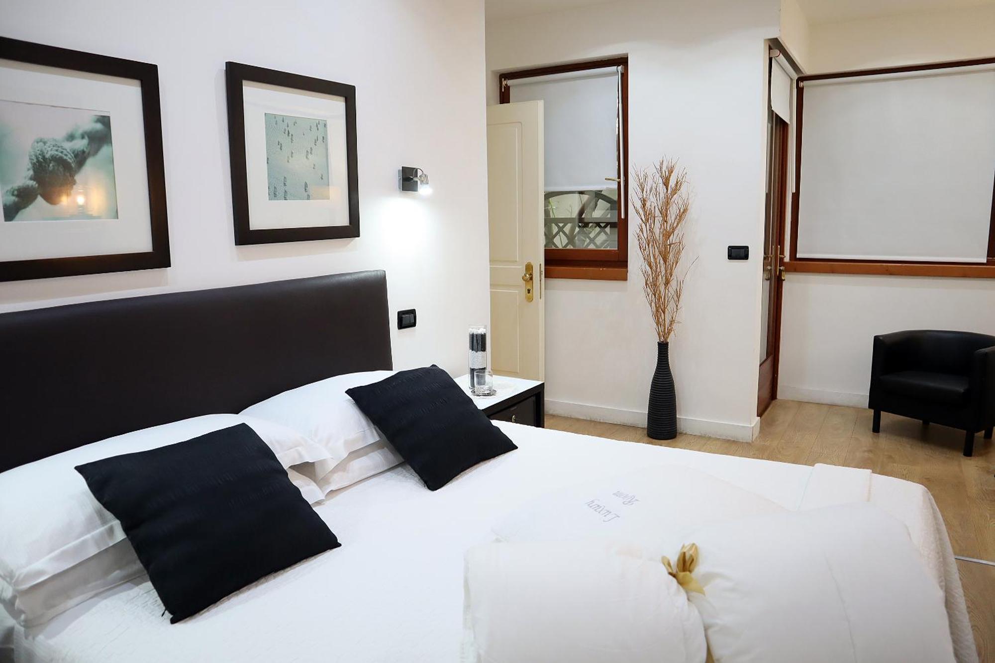 Villa Alba Boutique Hotel Pescara Exterior photo